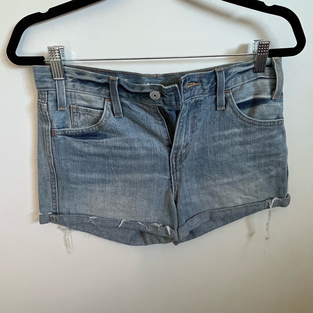Levi’s cut off shorts